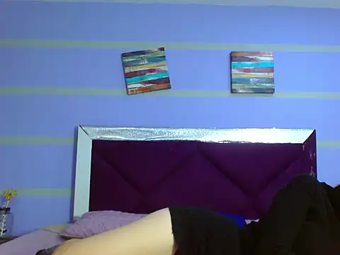 Snapshot of Emily_Swiftt chatting on November 2025 11:38:02 PM Emily Swiftt online show from November 2025 11:38:02 PM