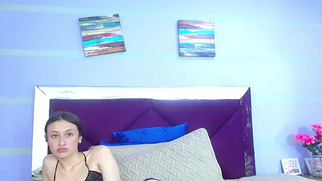 Snapshot of Emily_Swiftt chatting on November 2025 10:49:02 AM Emily Swiftt online show from November 2025 10:49:02 AM