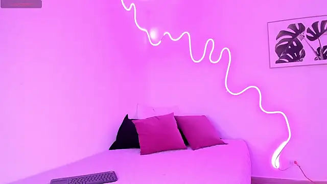 Tiffany brownn online show from September 2025 07:40:02 PM