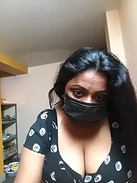 queendivya online show from February 2026 11:47:02 PM