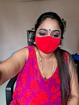 Snapshot of queendivya chatting on June 2026 06:55:02 AM queendivya online show from June 2026 06:55:02 AM