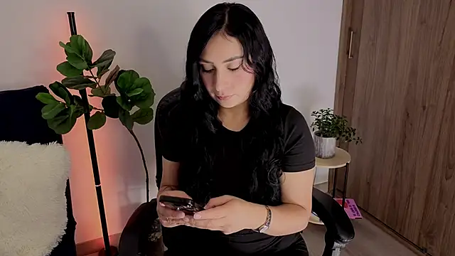 Snapshot of amyross_s1 chatting on February 2026 01:09:01 AM amyross s1 online show from February 2026 01:09:01 AM