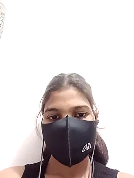 HOT-MAHI1143 online show from January 2026 11:23:01 AM