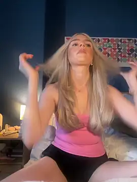 Snapshot of sabrinamasson chatting on October 2025 03:14:02 PM sabrinamasson online show from October 2025 03:14:02 PM