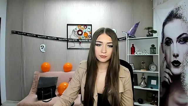 Snapshot of EllaClarke chatting on October 2025 12:07:02 PM EllaClarke online show from October 2025 12:07:02 PM