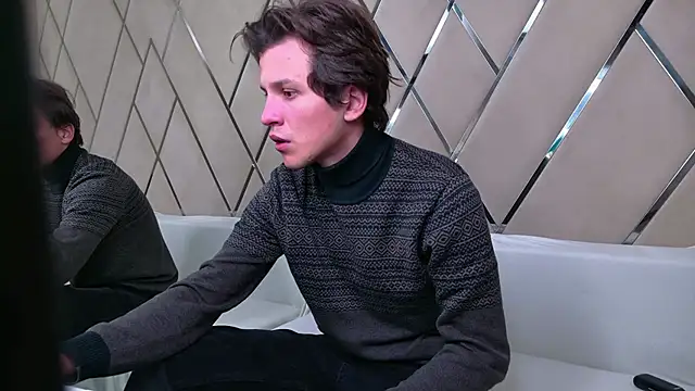 Snapshot of JesseCrosss chatting on September 2025 08:12:02 PM JesseCrosss online show from September 2025 08:12:02 PM