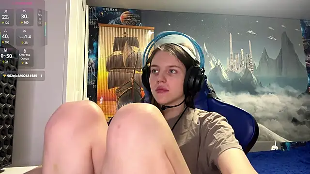 Elira Breeze online show from March 2026 01:16:02 PM