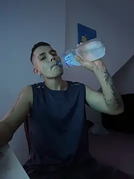 BooyHott  online show from December 2025 09:09:02 PM