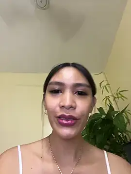 Snapshot of UrIdealGirl_Jade chatting on May 2026 02:11:02 PM UrIdealGirl Jade online show from May 2026 02:11:02 PM