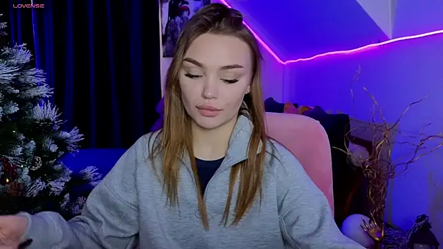 KitsyMoore online show from January 2026 01:05:02 PM