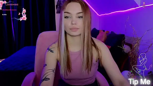 KitsyMoore online show from January 2026 01:04:01 PM