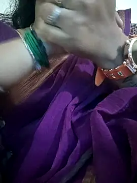 sweetqueen143 online show from December 2025 03:10:01 PM