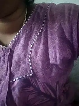 sweetqueen143 online show from December 2025 07:14:02 AM