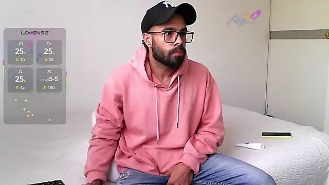 Snapshot of htrebor87 chatting on February 2026 05:43:02 PM htrebor87 online show from February 2026 05:43:02 PM