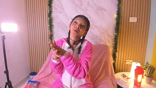 natalia blue online show from December 2025 05:04:02 AM