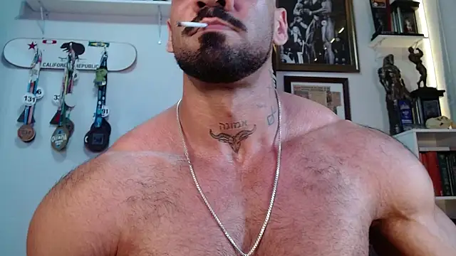 henryhadesflirt online show from February 2026 06:17:01 PM