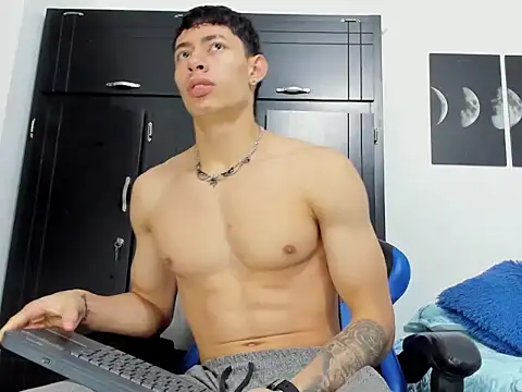 jey cox23 online show from October 2025 10:57:02 AM