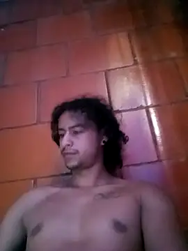 Snapshot of SlickedLeft chatting on November 2025 02:24:02 PM SlickedLeft online show from November 2025 02:24:02 PM