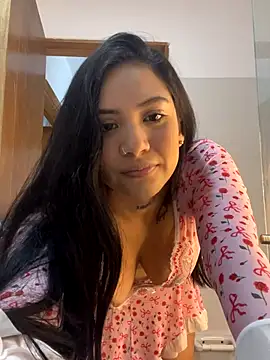 liahouses online show from October 2025 10:41:01 PM