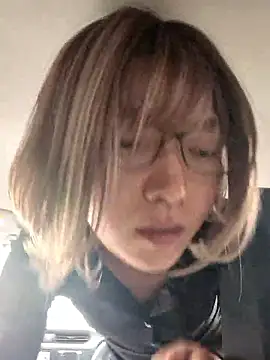 takusaki223 online show from April 2026 03:44:02 AM