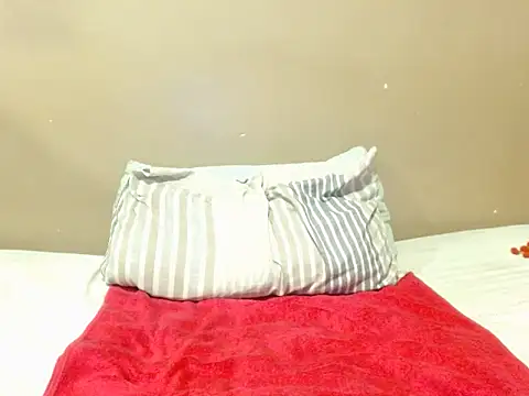 champaigncork online show from November 2025 08:24:02 PM