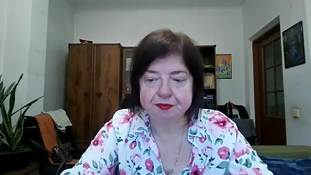 Violet Pulse online show from February 2026 07:28:02 AM