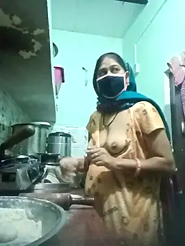 Cute-Charvii online show from February 2026 01:10:02 AM