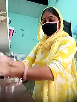 Cute-Charvii online show from March 2026 06:42:01 AM