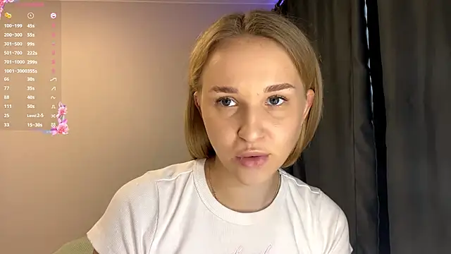 TanekaBoitel online show from October 2025 10:37:02 AM