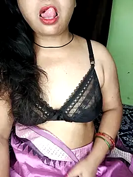 Snapshot of Mona_darling21 chatting on October 2025 05:13:01 AM Mona darling21 online show from October 2025 05:13:01 AM