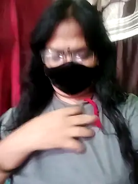 Snapshot of Mona_darling21 chatting on October 2025 06:33:01 AM Mona darling21 online show from October 2025 06:33:01 AM