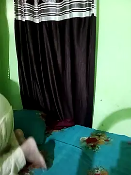 Snapshot of Mona_darling21 chatting on October 2025 10:24:02 AM Mona darling21 online show from October 2025 10:24:02 AM