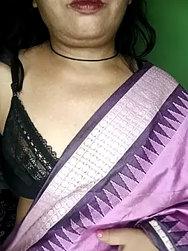 Snapshot of Mona_darling21 chatting on October 2025 06:38:02 PM Mona darling21 online show from October 2025 06:38:02 PM