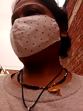 Snapshot of Mona_darling21 chatting on October 2025 05:20:02 AM Mona darling21 online show from October 2025 05:20:02 AM