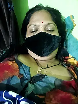 Snapshot of Mona_darling21 chatting on October 2025 06:08:01 PM Mona darling21 online show from October 2025 06:08:01 PM