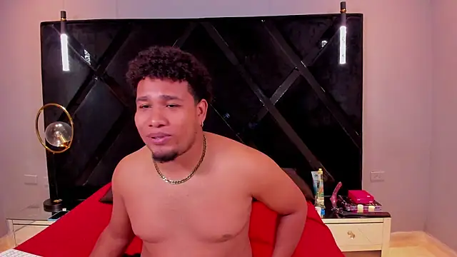 LucasandSasha online show from April 2026 09:39:33 PM