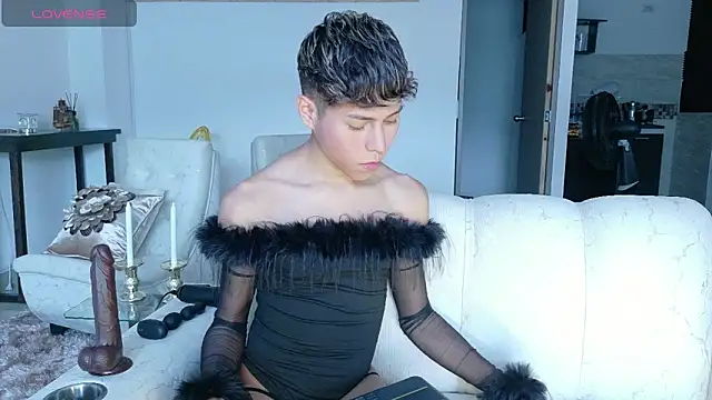 Snapshot of Little_liam chatting on February 2026 08:49:01 PM Little liam online show from February 2026 08:49:01 PM