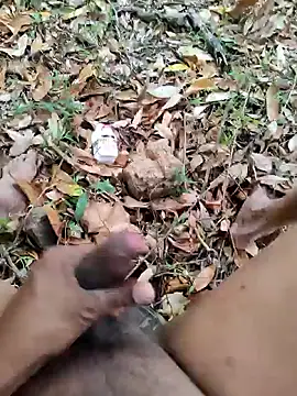 Snapshot of DICKLANKA chatting on October 2025 07:18:02 AM DICKLANKA online show from October 2025 07:18:02 AM