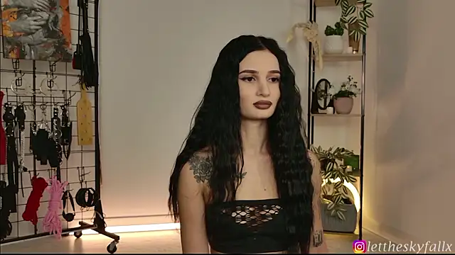 lettheskyfallx online show from March 2026 01:53:01 AM