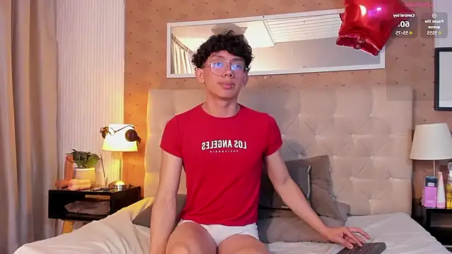 liam twiink online show from March 2026 03:25:01 AM