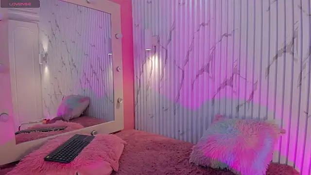 Missdionne curly online show from October 2025 11:25:01 AM