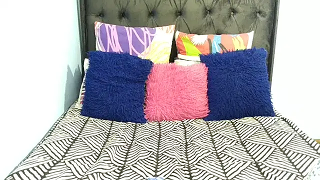 Dandelion enigman online show from November 2025 11:27:02 PM