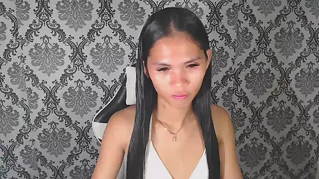 hugecock petite online show from September 2025 02:54:01 PM