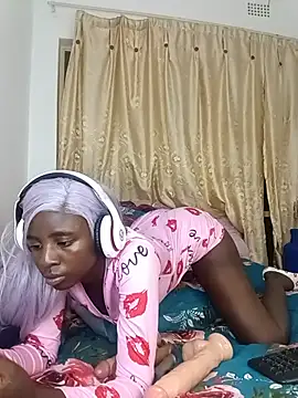 Snapshot of BlackPearl_19 chatting on June 2026 04:33:01 AM BlackPearl 19 online show from June 2026 04:33:01 AM