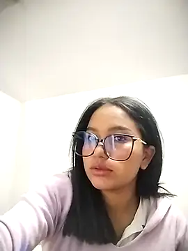 megan lrr online show from October 2025 04:00:01 AM