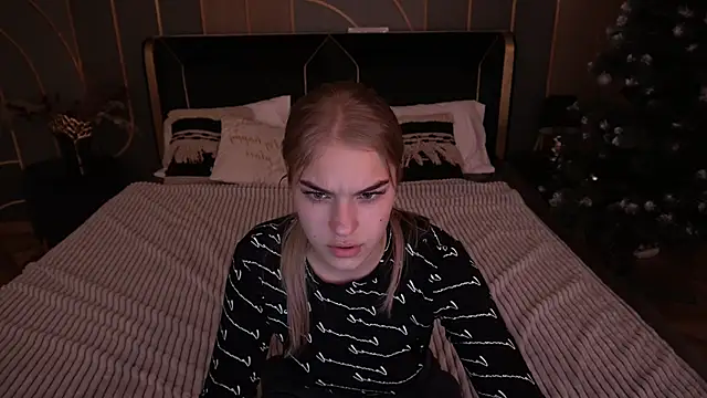 AlinaLiii online show from January 2026 06:41:02 AM