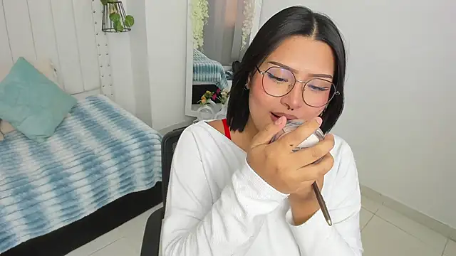 mayukim online show from October 2025 07:23:02 PM