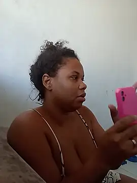 PrettahSantos online show from June 2026 12:22:01 PM