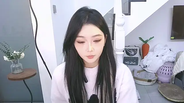 Miao-Maimiao online show from December 2025 12:56:01 PM