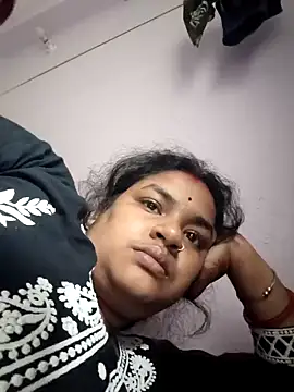 Snapshot of Deborbhavi222 chatting on December 2025 03:45:02 AM Deborbhavi222 online show from December 2025 03:45:02 AM